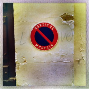 Rue Saint-Louis en L'ile.  12:45pm