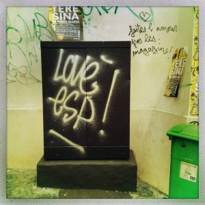 Rue du Vielle du Temple 4:26pm