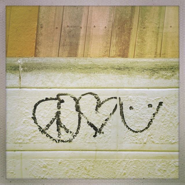 LOVE CITY. Venice. Paloma Avenue. 2:43pm.