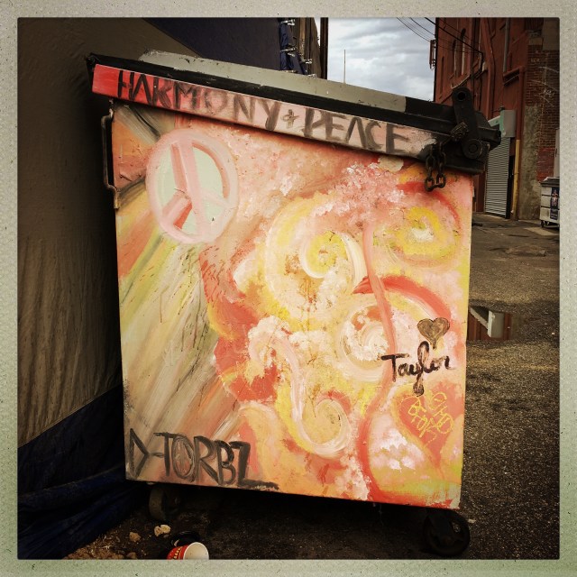 LOVE CITY. Venice. Zephyr Court. 1:14pm.