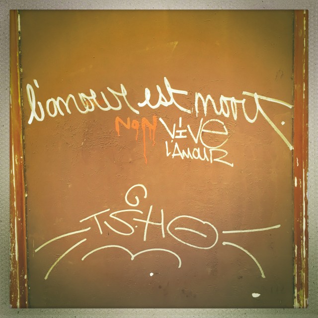 Love City. 11 Rue de Jouy. 10:48am.