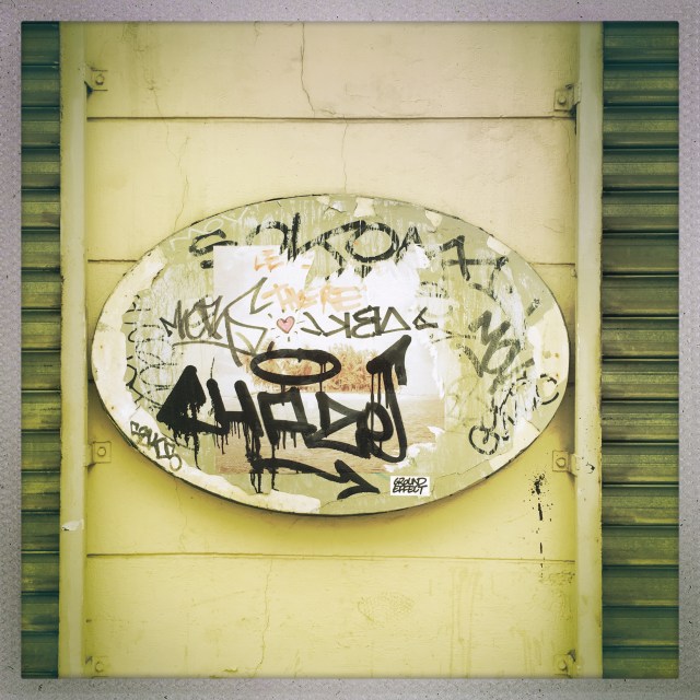 Love City. 62 Rue de Turenne. 1:51pm.