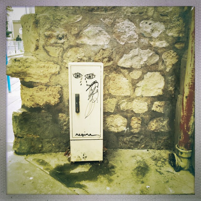 LOVE CITY. 9 Rue Charlemagne. 10:59am.