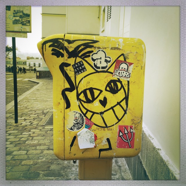 LOVE CITY. Rue Norvins. 2:35pm.