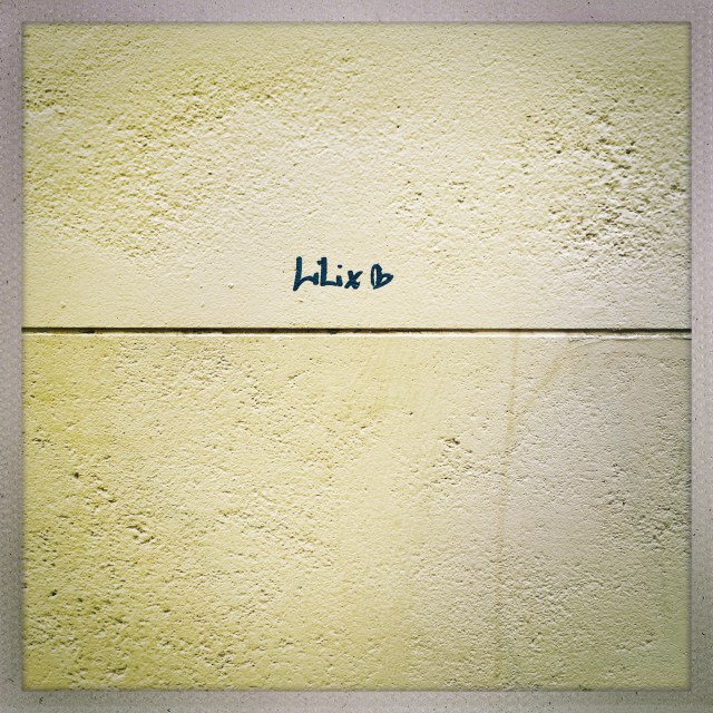 Love City. 35 Rue de la Roquette. 1:36pm.