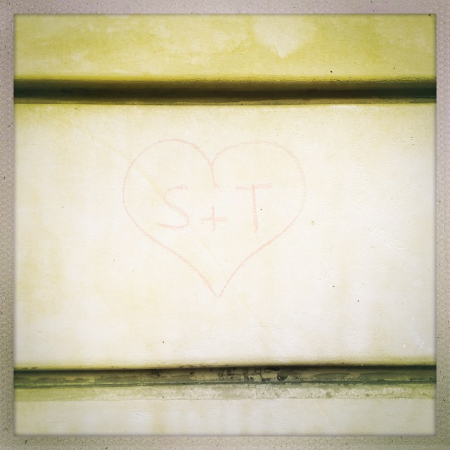 Love City. 39 Boulevard Beaumarchais. 2:05pm.