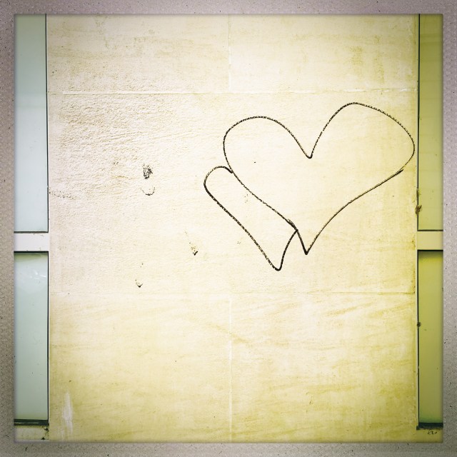 Love City. 58 Rue des Archives. 11:24am.