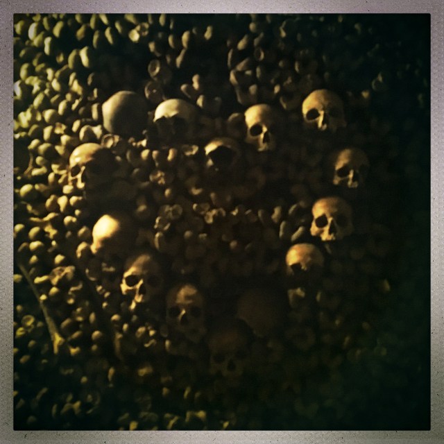 Love City. Catacombes de Paris. 7:20pm.