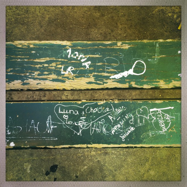 Love City. L'avenue Bosquet. 1:50pm.