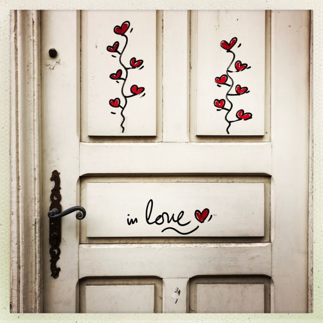 26 Rue de la Cerisaie. 1:23pm. Paris, France.