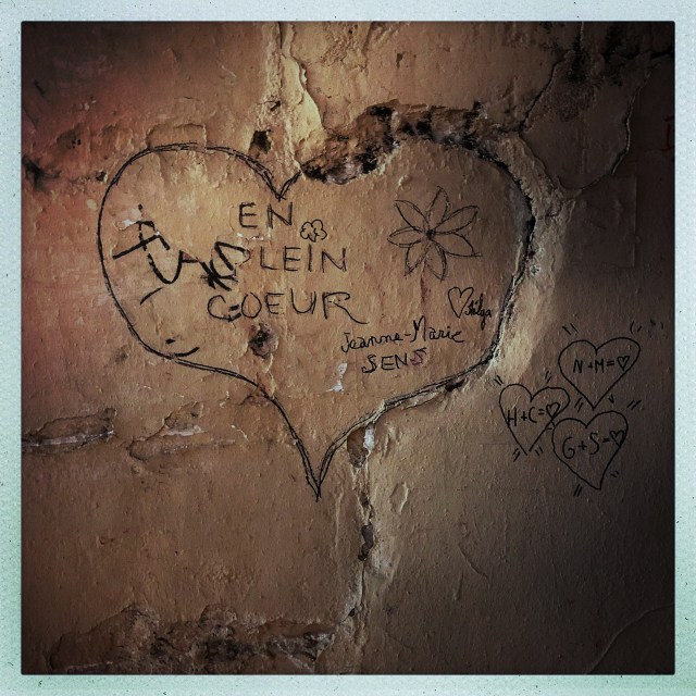 25 Rue Beautrellis. 10:40pm. Paris, France.