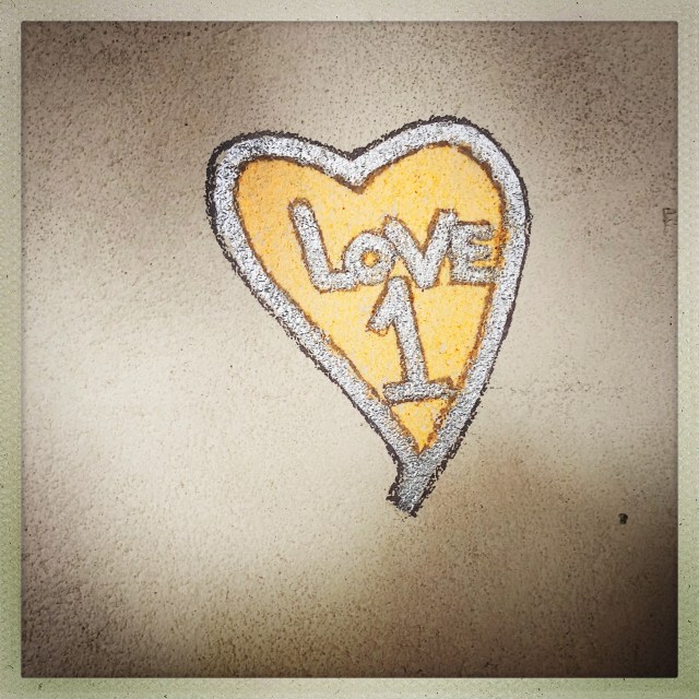 LOVE CITY. 1M Place des Vosges. 2:46pm.