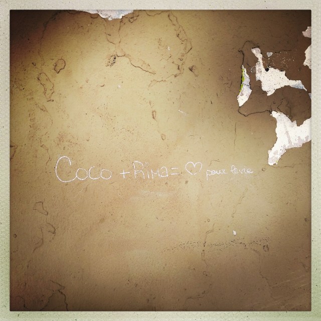 LOVE CITY. 1M Place des Vosges. 2:46pm.