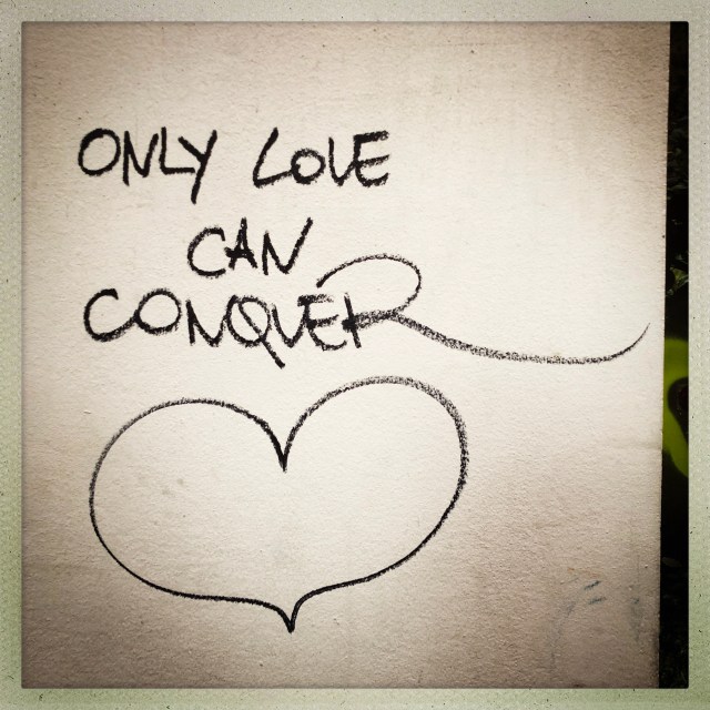 LOVE CITY. 60 Rue Vieille du Temple. 4:01pm.