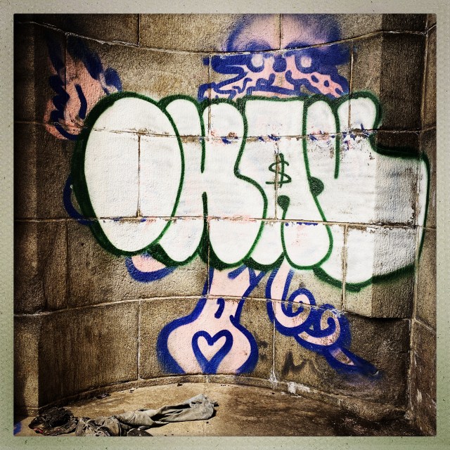 LOVE CITY.  Manhattan Bridge. 1:31pm.